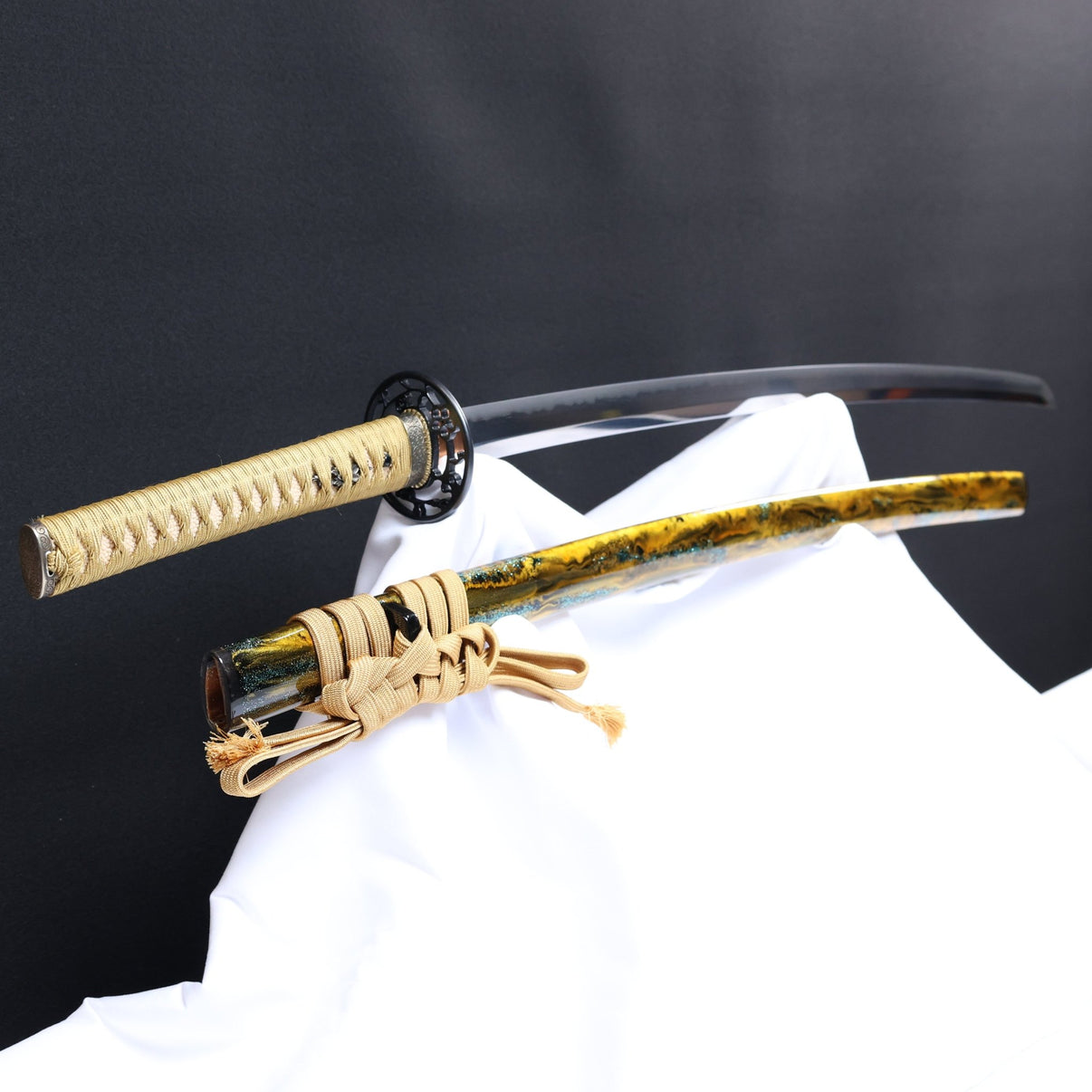 Katana Golden Plum Oroshigane Kobuse Blade Kinbai Koshirae 金梅 | TangGu Sword United States 2026
